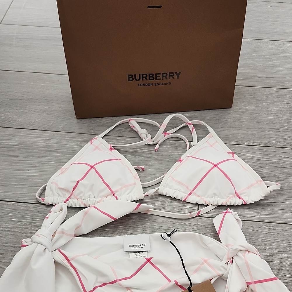 *Sold*BNWT Burberry White and Pink Checkered Bikini